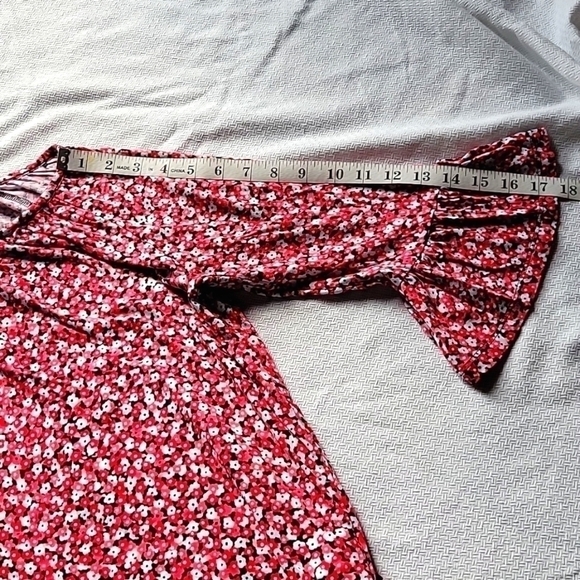 MICHAEL Michael Kors Floral Flare Sleeve Top Blouse Small Mint Condition - Picture 6 of 7